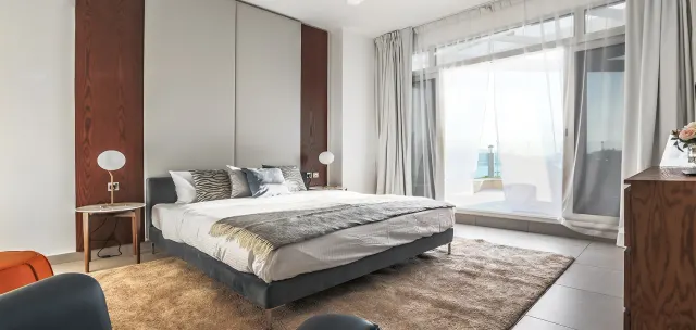 Azizi Royal Bay